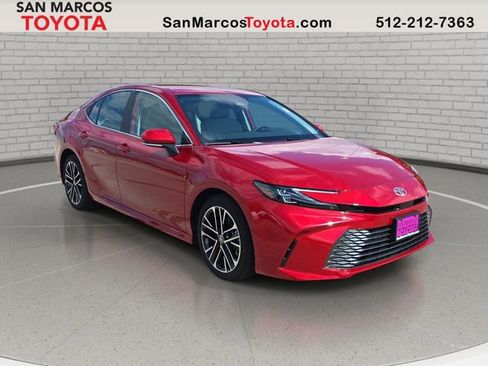 Used 2026 Toyota Camry XLE FWD image 3