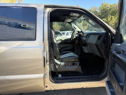 Used 2012 Ford F450 XL w/ PWR Equipment Group image 29