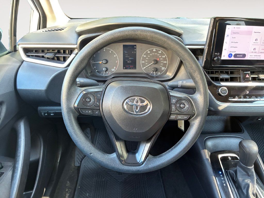 Used 2024 Toyota Corolla LE FWD image 12