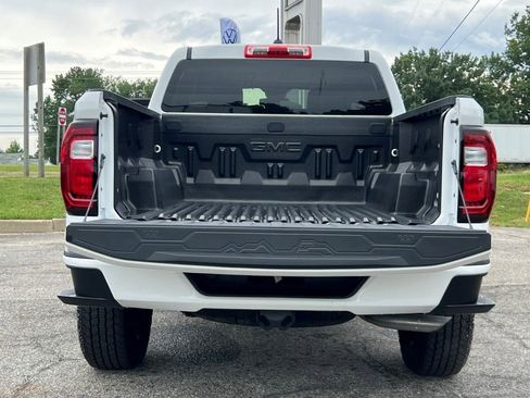 Used 2024 GMC Canyon Elevation image 11