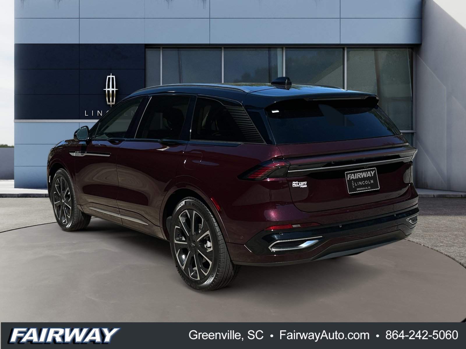 Used 2024 Lincoln Nautilus Reserve w/ Equipment Group 203A AWD/4WD image 3