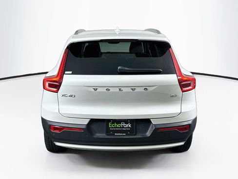 Used 2023 Volvo XC40 B4 Plus w/ Protection Package Premier FWD image 7