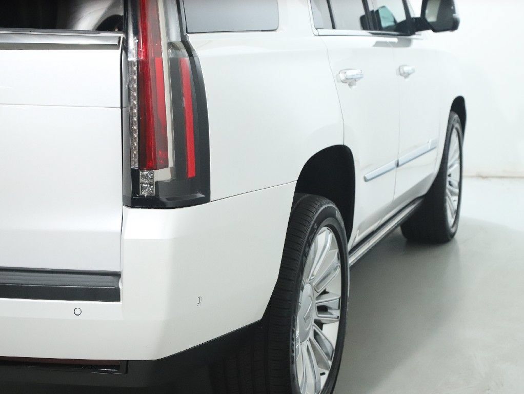 Used 2020 Cadillac Escalade Platinum AWD/4WD image 51