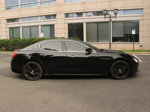 Used 2019 Maserati Ghibli S Q4 AWD/4WD image 6
