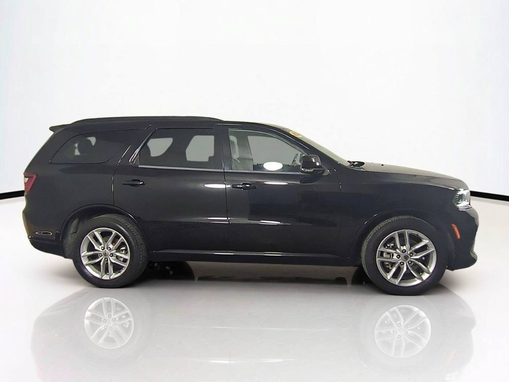 Used 2024 Dodge Durango GT RWD image 4