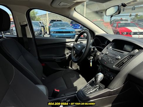 Used 2015 Ford Focus SE w/ Reverse Sensing Package FWD image 22