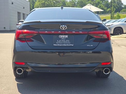 Used 2019 Toyota Avalon XLE w/ Moonroof Package FWD image 24