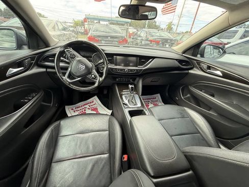 Used 2018 Buick Regal Essence w/ Driver Confidence Package #1 image 6