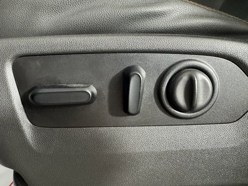 Used 2021 GMC Sierra 2500 AT4 w/ AT4 Premium Plus Package image 36