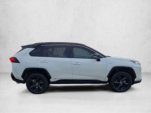 Used 2021 Toyota RAV4 XSE w/ XSE Grade Weather Package AWD/4WD image 4