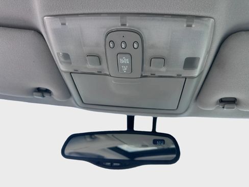 Used 2005 Lexus ES 330 w/ Preferred Accessory Pkg FWD image 19