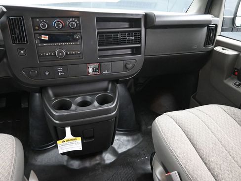 New 2026 Chevrolet Express 2500 image 13