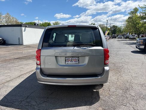 Used 2014 Dodge Grand Caravan American Value Package FWD image 4