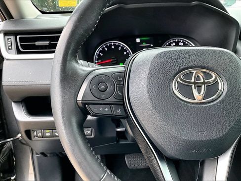 Used 2019 Toyota RAV4 XLE w/ Convenience Package AWD/4WD image 14