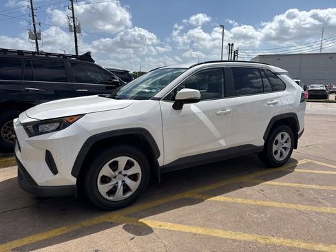 Used 2019 Toyota RAV4 LE w/ All Weather Liner Package AWD/4WD image 3