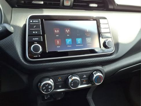 Certified 2025 Nissan Kicks Play S FWD image 25