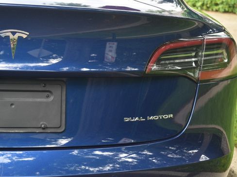 Used 2021 Tesla Model 3 Long Range AWD/4WD image 41