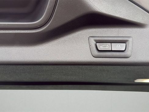 Used 2026 BMW X5 xDrive50e w/ Climate Comfort Package image 20