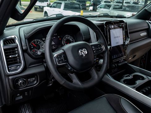 Used 2025 RAM 1500 Laramie w/ Laramie Southwest Edition image 17