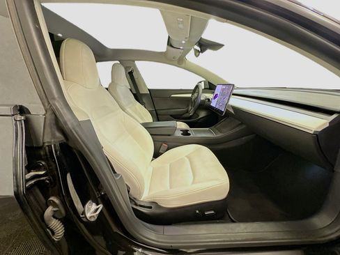 Used 2022 Tesla Model 3 Performance image 32