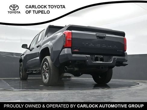 Used 2025 Toyota Tacoma TRD Sport AWD/4WD image 52