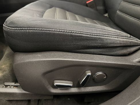 Used 2014 Ford Fusion SE FWD image 13