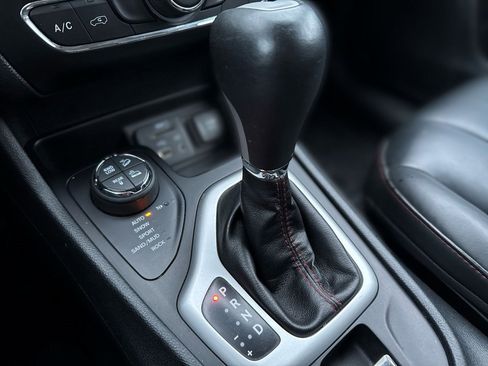 Used 2016 Jeep Cherokee Trailhawk w/ Leather Interior Group image 20