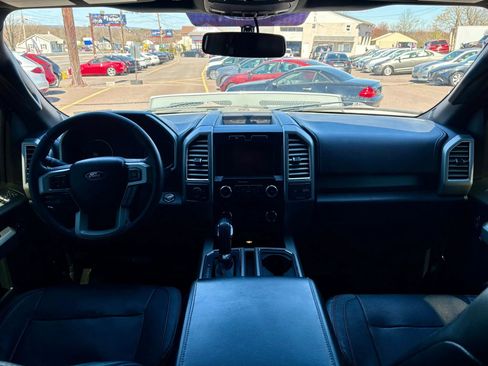 Used 2015 Ford F150 Lariat image 29