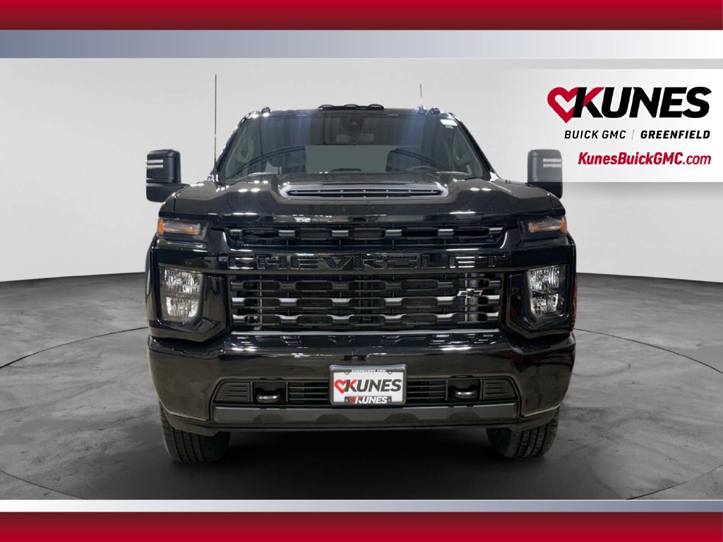 Used 2022 Chevrolet Silverado 2500 Custom w/ Custom Convenience Package AWD/4WD image 3