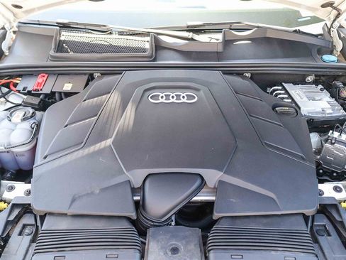 Used 2023 Audi Q8 Premium Plus w/ Premium Plus Package AWD/4WD image 30
