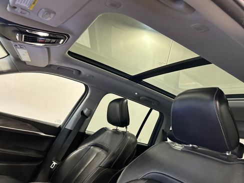 Used 2022 Jeep Grand Cherokee Limited image 28