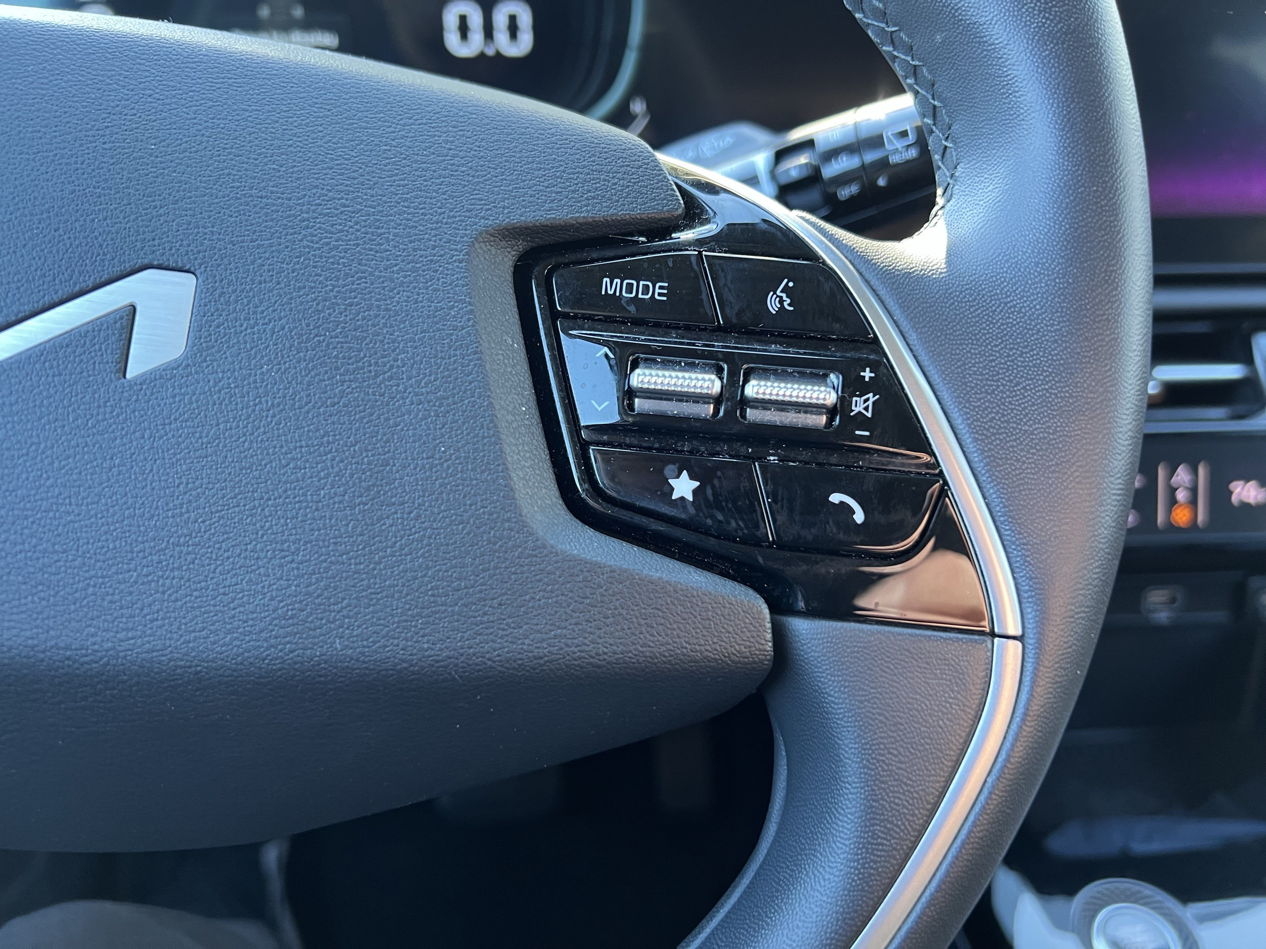 Used 2025 Kia Niro EX FWD image 20
