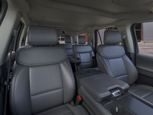 New 2026 Ford Expedition Active RWD image 10