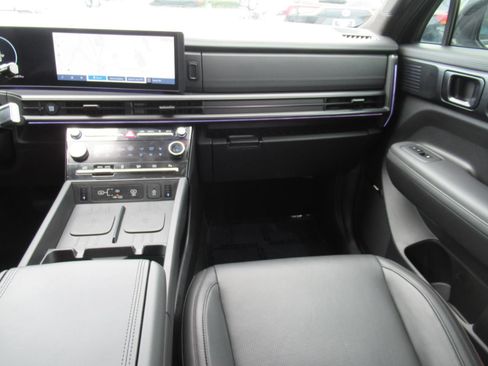 Used 2024 Hyundai Santa Fe Calligraphy FWD image 14