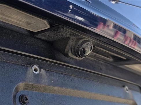 Used 2024 Tesla Model Y 2WD image 11