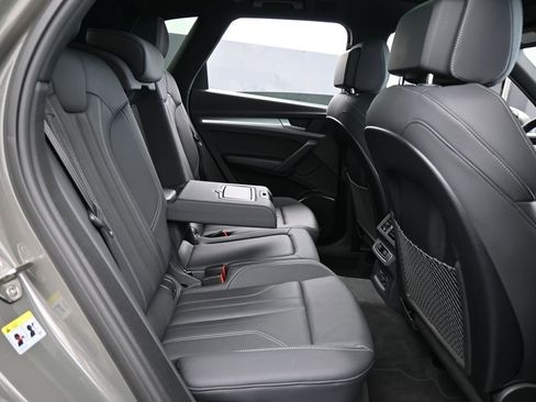 Used 2025 Audi Q5 2.0T Premium image 46