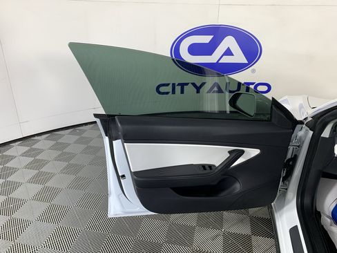 Used 2020 Tesla Model 3 Long Range AWD/4WD image 13