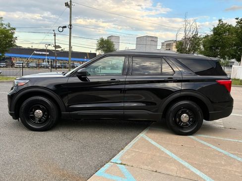 Used 2021 Ford Explorer 4WD Police Interceptor image 3