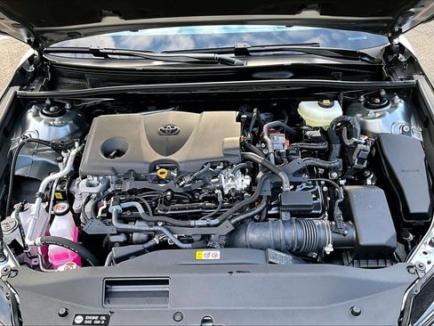 Used 2025 Toyota Camry XSE image 31