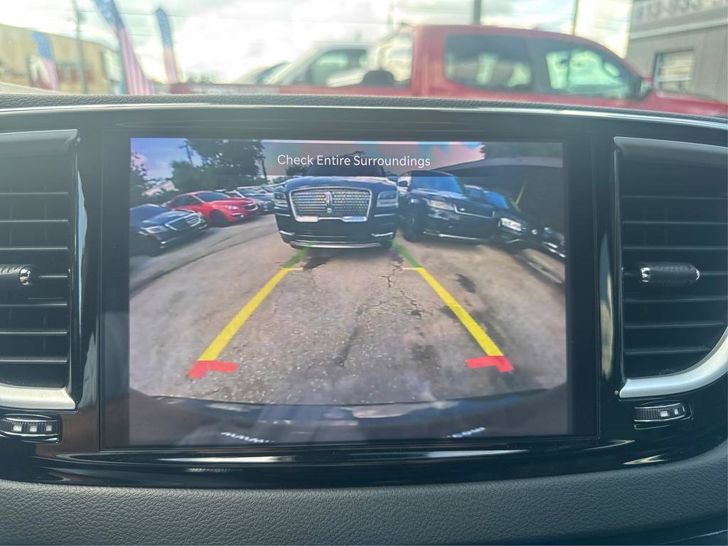 Used 2025 Chrysler Pacifica Select FWD image 20