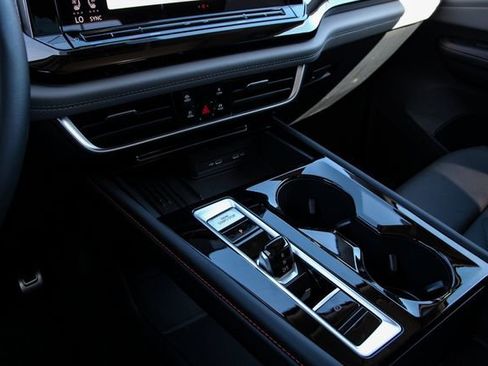 New 2026 Volkswagen Atlas Peak Edition image 23