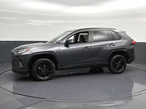 Used 2021 Toyota RAV4 XLE FWD image 7
