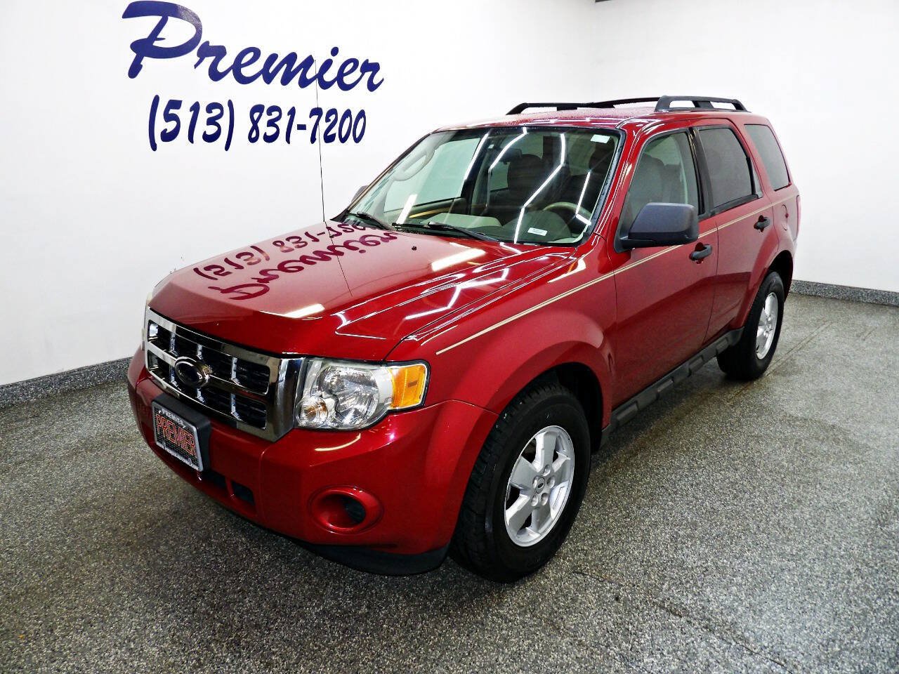 Used 2009 Ford Escape XLS FWD image 1