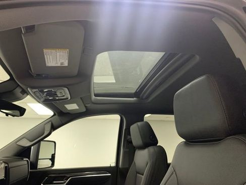 New 2026 Chevrolet Silverado 3500 LTZ w/ LTZ Premium Package image 13