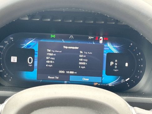 Certified 2025 Volvo XC90 B5 Plus AWD/4WD image 17
