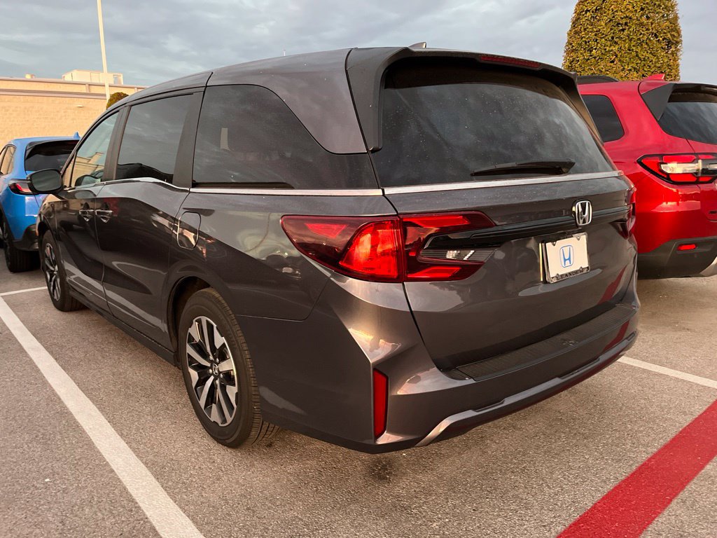 Used 2025 Honda Odyssey EX-L image 4