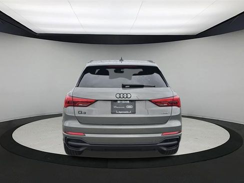 Certified 2024 Audi Q3 2.0T Premium Plus image 6