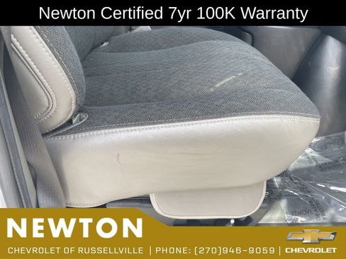 Used 2024 Chevrolet Express 2500 w/ Driver Convenience Package RWD image 16