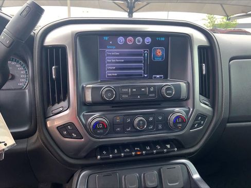 Used 2018 Chevrolet Silverado 2500 LTZ w/ Duramax Plus Package AWD/4WD image 31