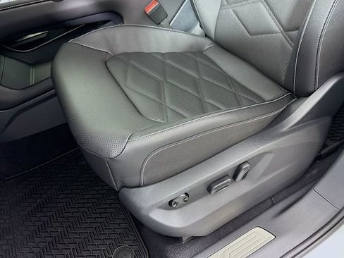 New 2026 Volkswagen Atlas SE image 19